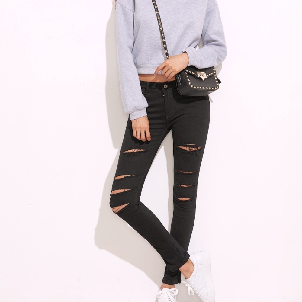 NWT Ripped Skinny Stretchy Jeans Sz M